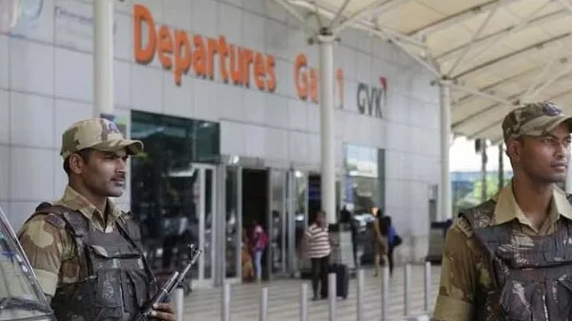 <div class="paragraphs"><p>آئی جی آئی ایئرپورٹ (فائل فوٹو)</p></div>