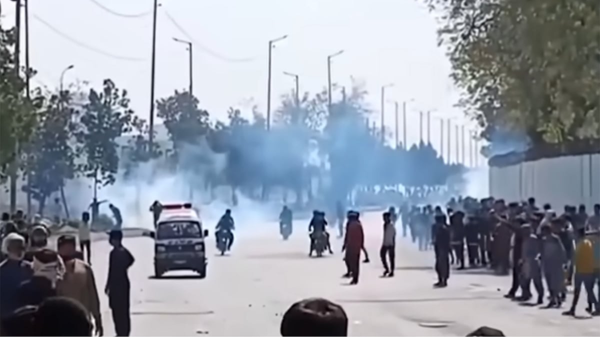 امریکی قونصلیٹ پر ہنگامہ معاملہ: 10 لوگوں کی موت، پاکستان کے ساتھ امریکی فوجیوں نے چلائی تھی گولی 