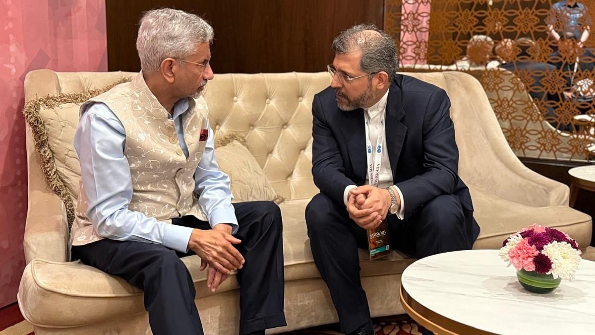 ہندوستانی وزیر خارجہ جئے شنکر سے ایرانی نائب وزیر خارجہ کی ہوئی ملاقات، 24 گھنٹہ میں تیسری بار ہوا ہند-تہران رابطہ