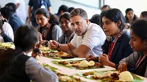 راہل گاندھی کا خواتین کے عالمی دن پر پیغام- ’میں ایسے گھرانے میں پلا بڑھا جہاں خواتین ہی اصل سربراہ تھیں‘