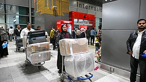 ایران-اسرائیل کشیدگی: دبئی سے ہندوستان آئے شہریوں نے بتائی وہاں کی موجودہ صورت حال