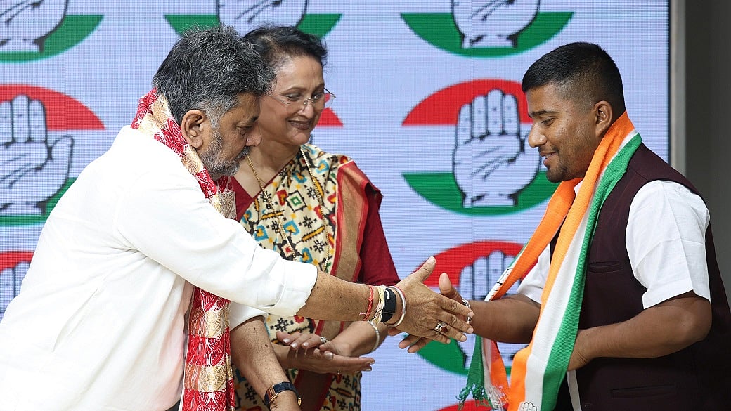 آسام اسمبلی انتخاب سے عین قبل آسام گن پریشد کے سرکردہ لیڈر جینت کھاؤند سمیت کئی شخصیات کانگریس میں شامل