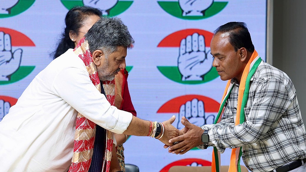 آسام اسمبلی انتخاب سے عین قبل آسام گن پریشد کے سرکردہ لیڈر جینت کھاؤند سمیت کئی شخصیات کانگریس میں شامل