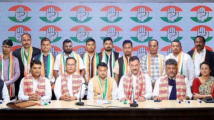 آسام اسمبلی انتخاب سے عین قبل آسام گن پریشد کے سرکردہ لیڈر جینت کھاؤند سمیت کئی شخصیات کانگریس میں شامل