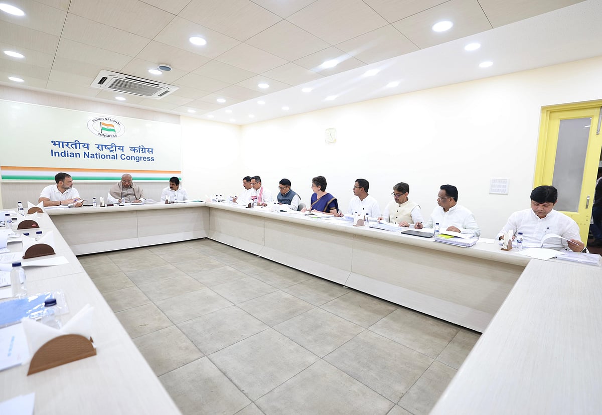 آسام اسمبلی انتخابات: کھڑگے اور راہل گاندھی کی موجودگی میں کانگریس سی ای سی کی اہم میٹنگ