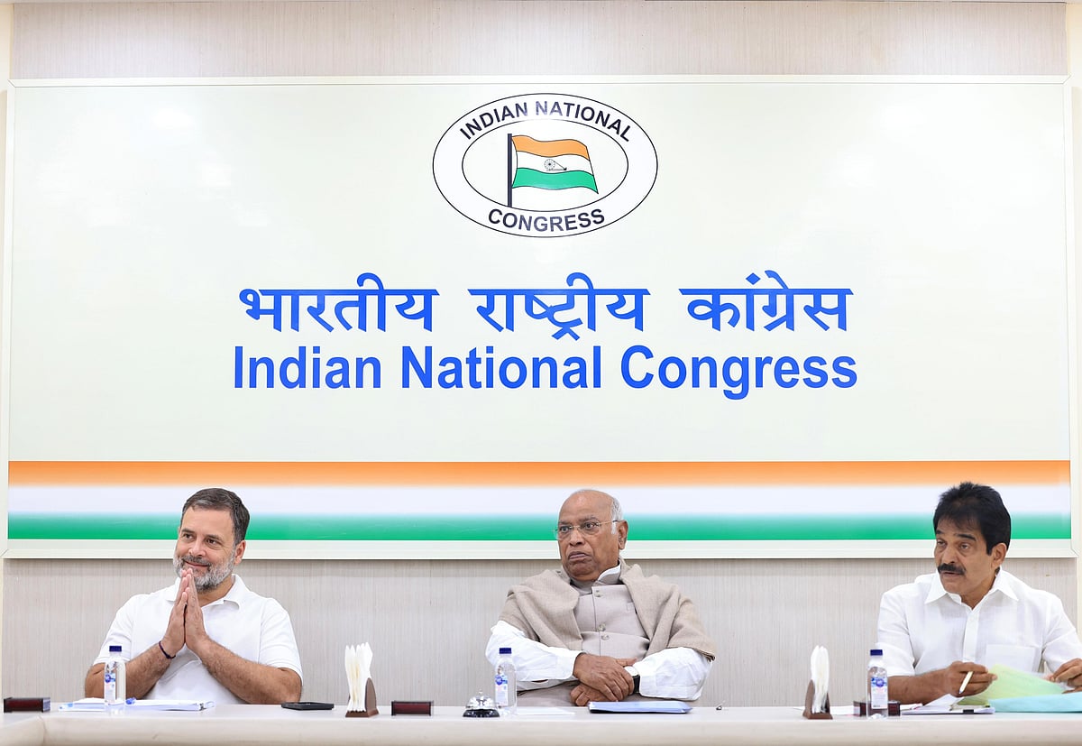 آسام اسمبلی انتخابات: کھڑگے اور راہل گاندھی کی موجودگی میں کانگریس سی ای سی کی اہم میٹنگ