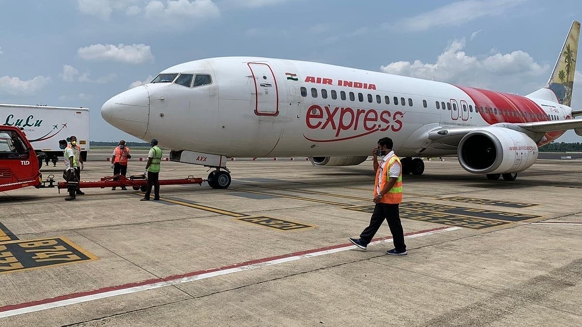 <div class="paragraphs"><p>ایئر انڈیا ایکسپریس کا طیارہ / آئی اے این ایس</p></div>