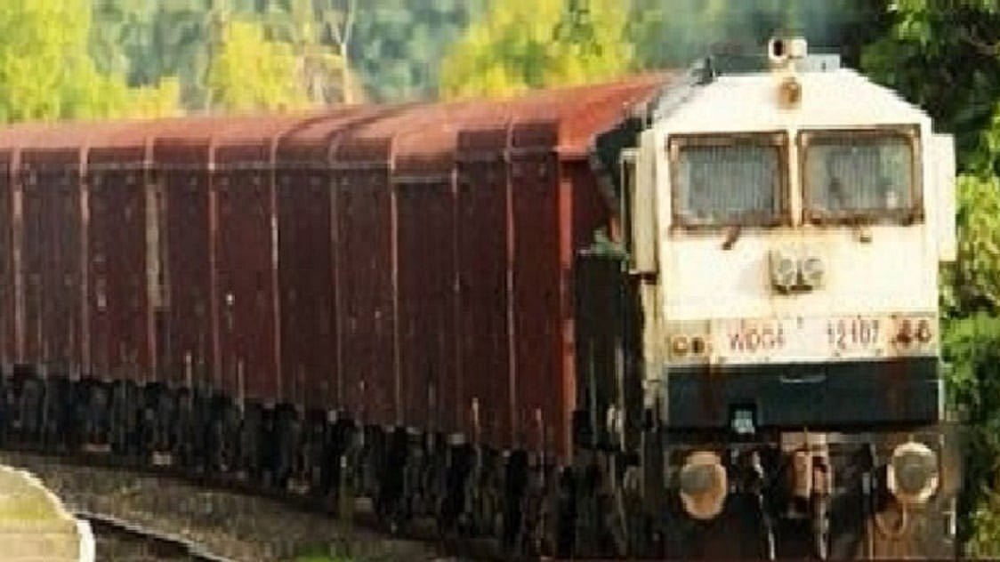 <div class="paragraphs"><p>مال گاڑی، علامتی تصویر آئی اے این ایس</p></div>