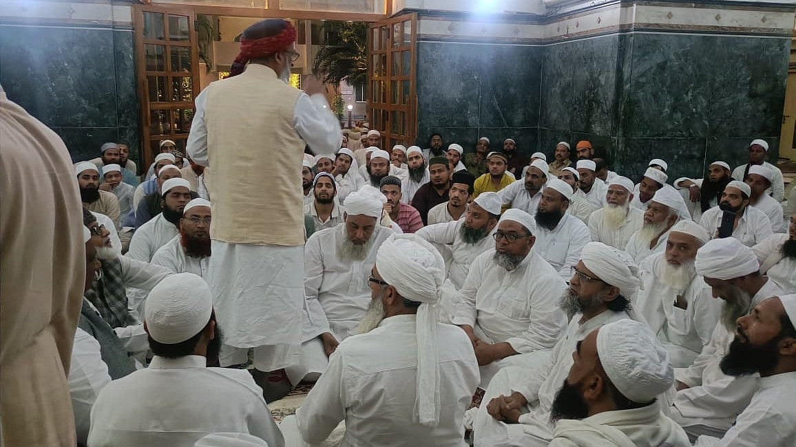 جمعیۃ علماء ہند کے صدر دفتر مسجد عبدالنبی میں تکمیل قرآن کی روح پرور مجلس منعقد