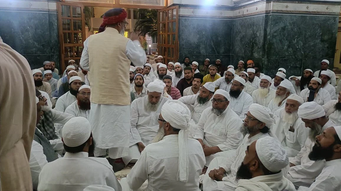 جمعیۃ علماء ہند کے صدر دفتر مسجد عبدالنبی میں تکمیل قرآن کی روح پرور مجلس منعقد