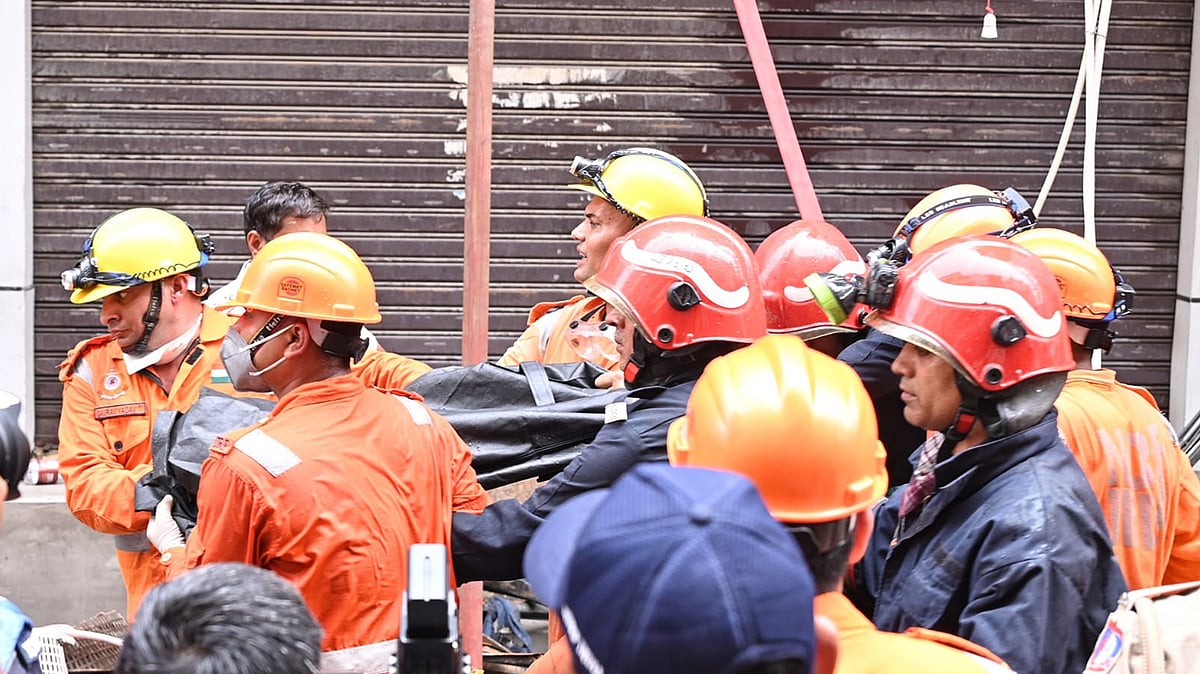 <div class="paragraphs"><p>تصویر قومی آواز / وپن</p></div>