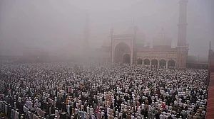 سجدے میں جھکے سر، ملک بھر میں عید کی دھوم، جامع مسجد سے اجمیر شریف تک امن و خوشحالی کی دعائیں