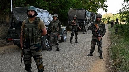 <div class="paragraphs"><p>منی پور میں سیکورٹی اہلکار(فائل فوٹو)</p></div>