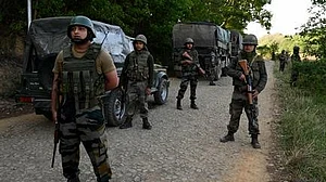 <div class="paragraphs"><p>منی پور میں سیکورٹی اہلکار(فائل فوٹو)</p></div>