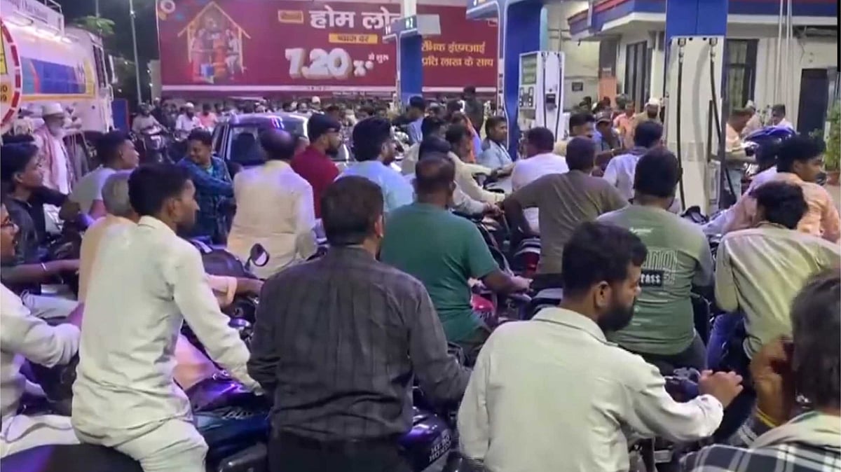 <div class="paragraphs"><p>فوٹو ویڈیو گریپ</p></div>