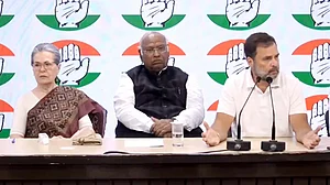 کانگریس نے کیرالہ، آسام اور پڈوچیری کے لیے جاری کی ’اسٹار پرچارکوں‘ کی فہرست، کھڑگے، سونیا اور راہل سمیت 40 نام شامل