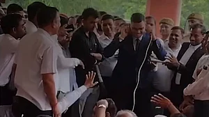 یوپی: 2022 بیچ کے آئی اے ایس رنکو سنگھ راہی نے دیا استعفیٰ، ایس ڈی ایم رہتے ہوئے وکیلوں کے سامنے کی تھی ’اُٹھک بیٹھک‘