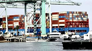 کنٹینر، علامتی تصویر آئی اے این ایس