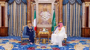 کشیدگی کے درمیان خلیجی ممالک کے دورے پر اٹلی کی وزیر اعظم میلونی، سعودی ولی عہد محمد بن سلمان سے کی ملاقات