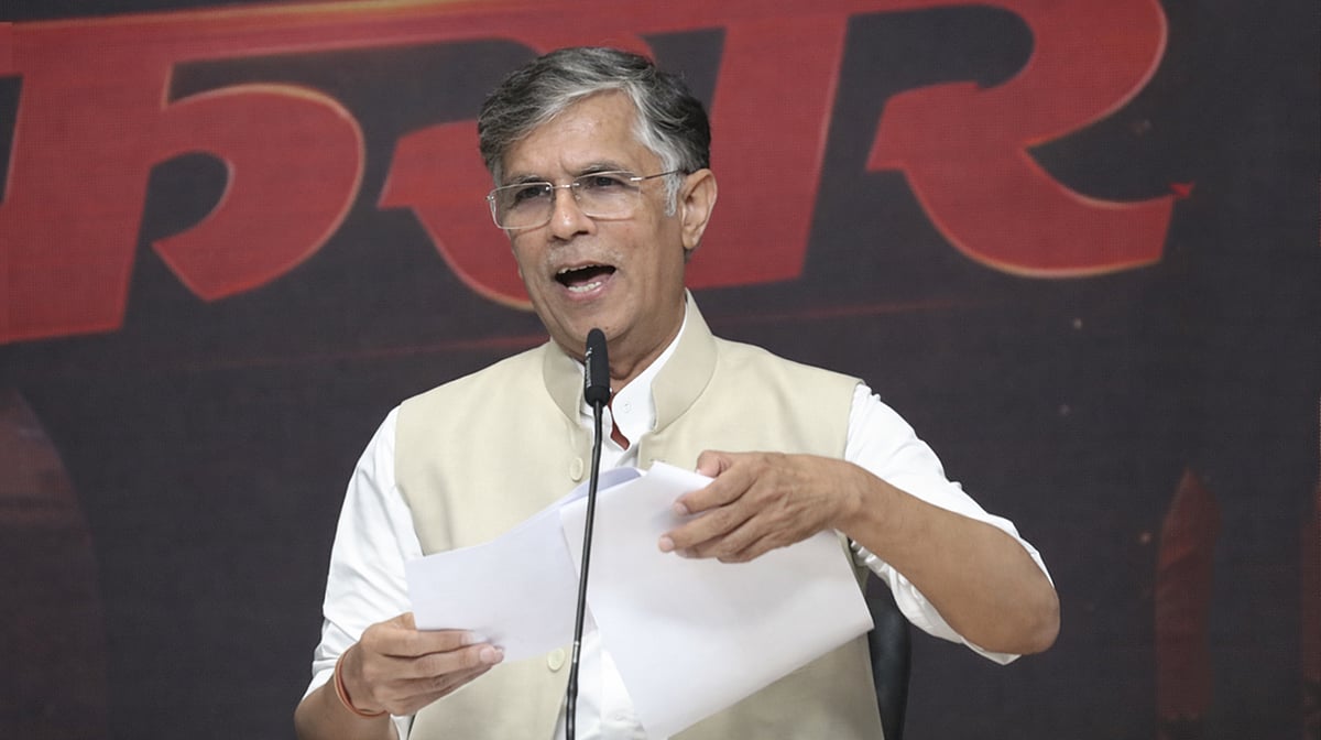 آسام انتخابات: کانگریس کا ہیمنت بسوا سرما پر حملہ، اہلیہ کے غیر ملکی پاسپورٹس اور بیرون ملک کاروبار پر سوالات