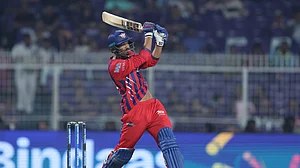 <div class="paragraphs"><p>لکھنؤ سپر جائنٹس کے کھلاڑی مکل چودھری، تصویر ’ایکس‘ <a href="https://x.com/IPL">@IPL</a></p></div>