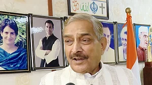 <div class="paragraphs"><p>کانگریس کے رکن پارلیمنٹ پرمود تیواری / آئی اے این ایس</p></div>