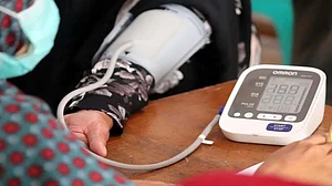 <div class="paragraphs"><p>ہائی بلڈ پریشر / آئی اے این ایس</p></div>