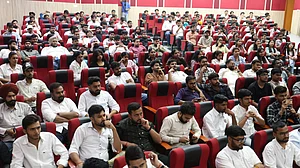 <div class="paragraphs"><p>’سماجک نیائے سمیلن‘ میں موجود سامعین، تصویر ’ایکس‘ <a href="https://x.com/nsui">@nsui</a></p></div>