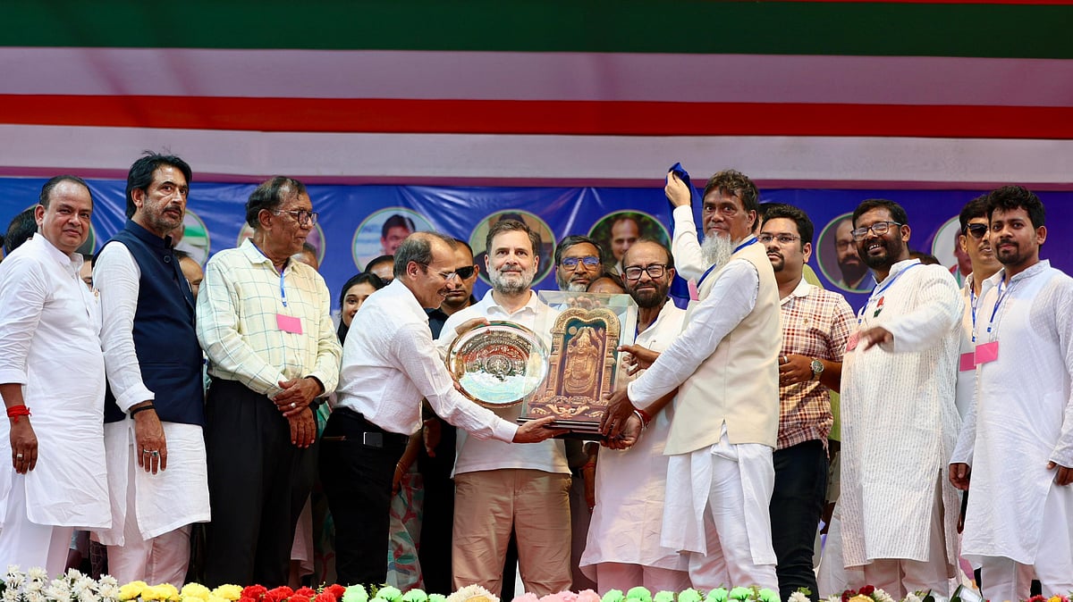 <div class="paragraphs"><p>مغربی بنگال میں انتخابی تشہیر کے دوران راہل گاندھی و دیگر کانگریس لیڈران، تصویر ’ایکس‘&nbsp;<a href="https://x.com/INCIndia">@INCIndia</a></p></div>