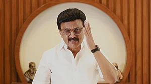 حدبندی پر سیاسی تنازعہ: ایم کے اسٹالن کی گھروں پر کالے جھنڈے لگانے کی اپیل