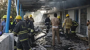 تمل ناڈو کی پٹاخہ فیکٹری میں ہولناک دھماکہ، 19 افراد ہلاک، تعطیل کے دن بھی جاری تھا کام