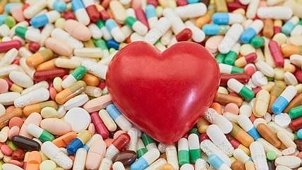 <div class="paragraphs"><p>ادویات (فائل فوٹو)</p></div>