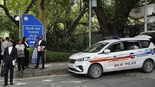 <div class="paragraphs"><p>دہلی ہائی کورٹ</p></div>