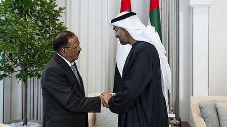 <div class="paragraphs"><p>این ایس اے اجیت ڈووال اور&nbsp;محمد بن زاید النہیان، تصویر/آئی اے این ایس</p></div>