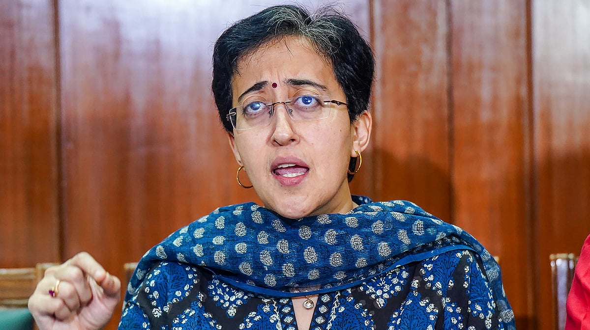 دہلی کی خواتین کے 2500 روپے کہاں گئے؟ ’مودی کی گارنٹی‘ پر آتشی کا تیکھا سوال