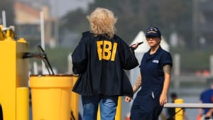 ایف بی آئی کے سابق سربراہ کے خلاف چلے گا مقدمہ، صدر ٹرمپ کو جان سے مارنے کی دھمکی دینے کا الزام