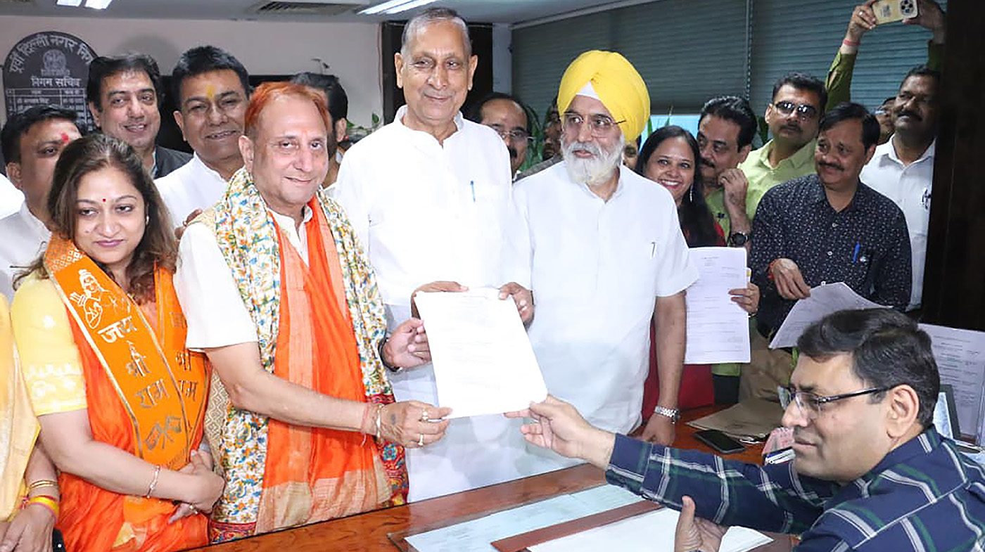 دہلی میونسپل کارپوریشن میں بی جے پی کی جیت، پرویش واہی نئے میئر منتخب