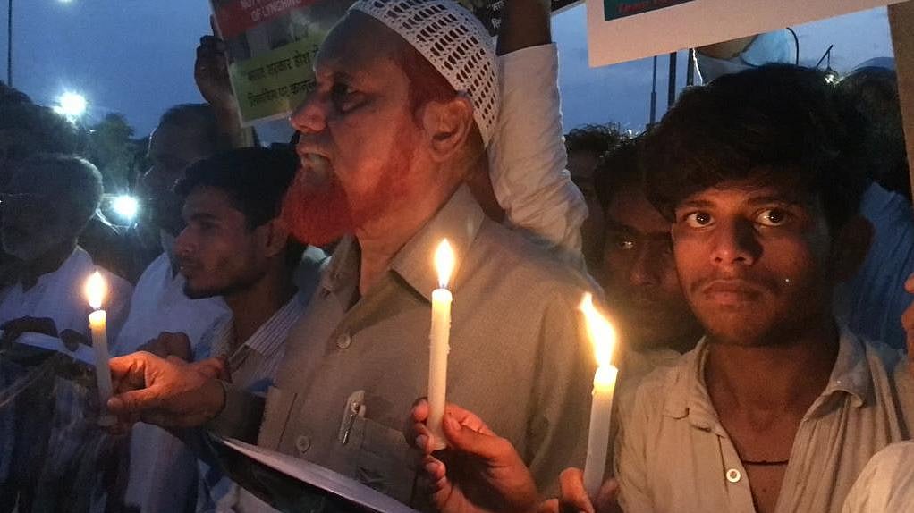 मॉब लिंचिंग को लेकर देश के अलग-अलग हिस्सों में विरोध प्रदर्शन हो रहे हैं