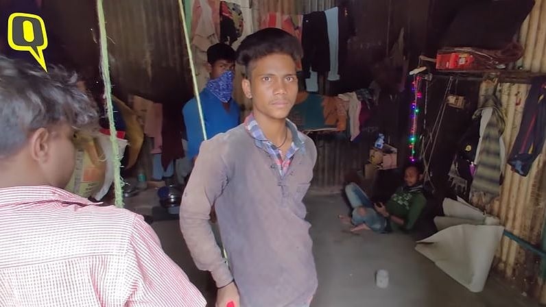 बेंगलुरू में फंसे बिहार के सैकड़ों मजदूर