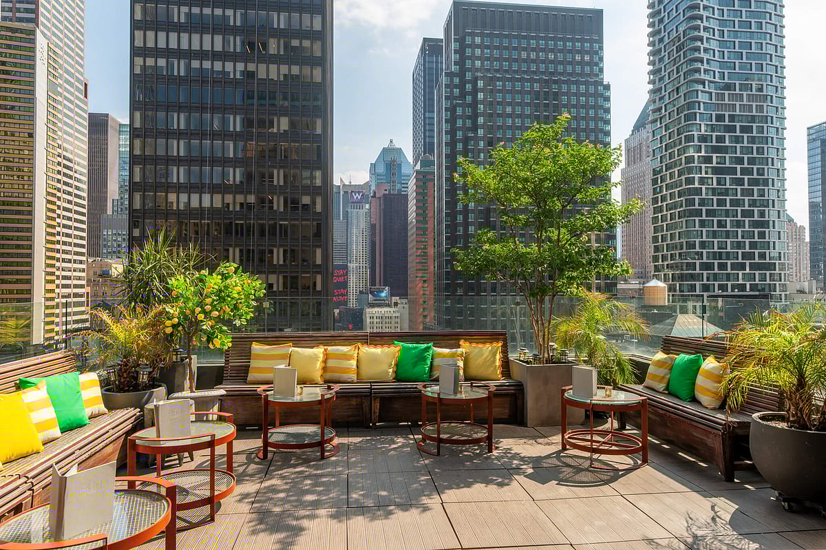 Top Year-Round NYC Rooftop Lounges with Stunning Skyline Views, image size:1200x799