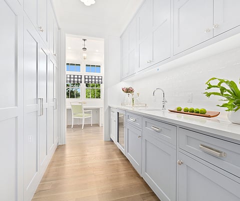 How Contractors Can Benefit from Finding Premium Wholesale Kitchen Cabinets: Improving Project Value