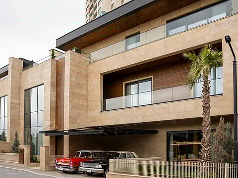 Investing in Luxury Real Estate: Key Benefits and Risks to Consider