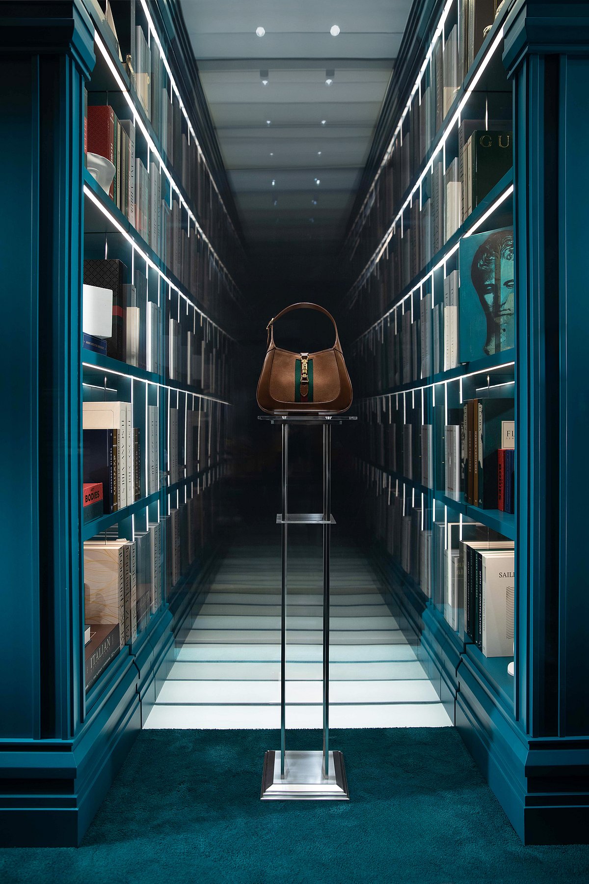 Gucci's Endless Narratives: A Journey Through Culture and Innovation