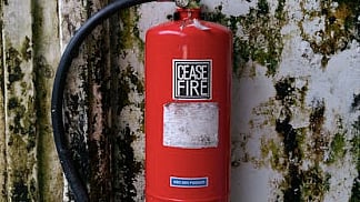 Protect Your Luxury Home: Top Fire Extinguisher Blankets for Canadian Homeowners