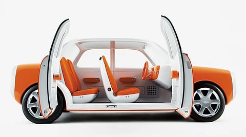 Blast From the Past: The Ford 021C Concept Car 1993
