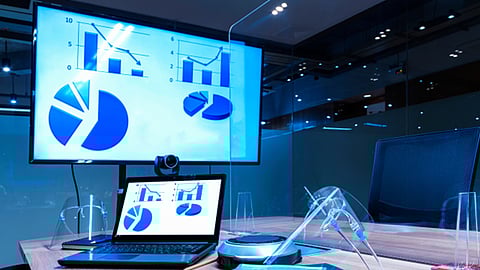 Present Like a Pro: How Executives & Creatives Use Smart Design to Influence, Inspire & Lead