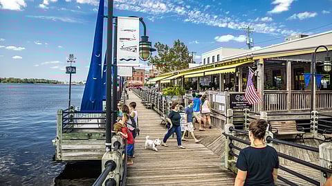 The George On the Riverwalk Restaurant Patio