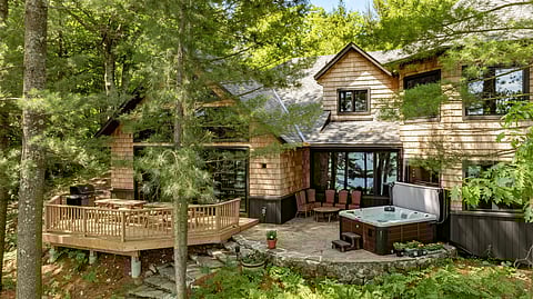 Santosha, a Jayne’s Luxury Rentals estate