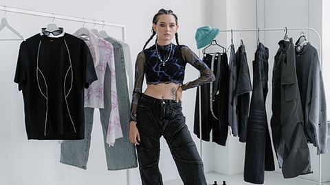 6 Extraordinary Ways to Stand Out in a World That Wants You to Blend In