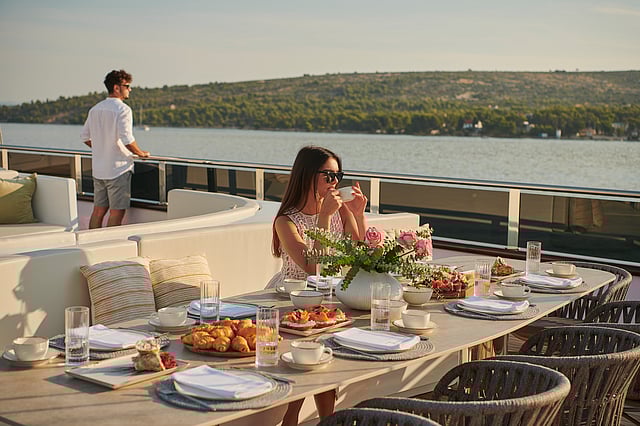 A Sunrise Breakfast Aboard a Private Yacht Escape